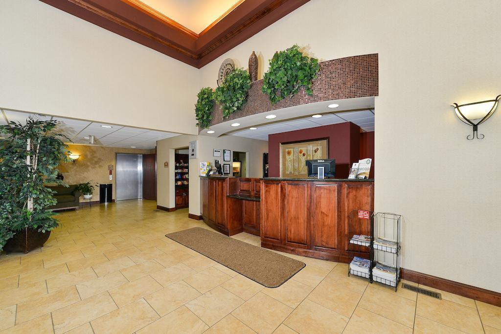 Clarion Pointe Sioux Falls Airport Exterior photo